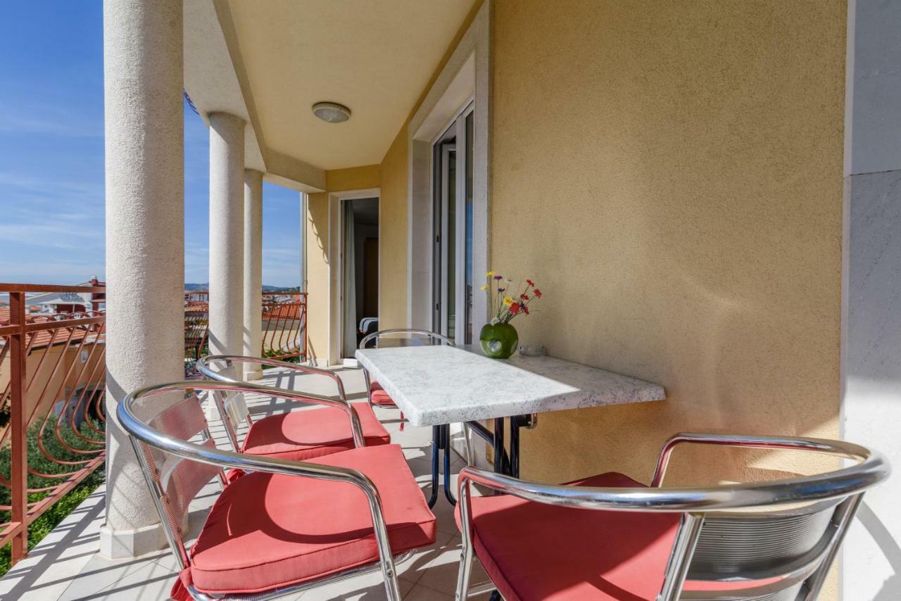 Apartment Mary Trogir Exterior foto